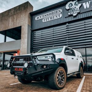 Hilux Legend Hunter Front Bumper no Nudge (2021)