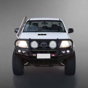 Hilux D4D Post Type Front Bumper Replacement Bullbar (2005-2001)