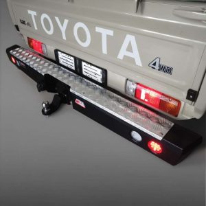 Land Cruiser Pick Up Rear Replacement Bumper with Towbar 70